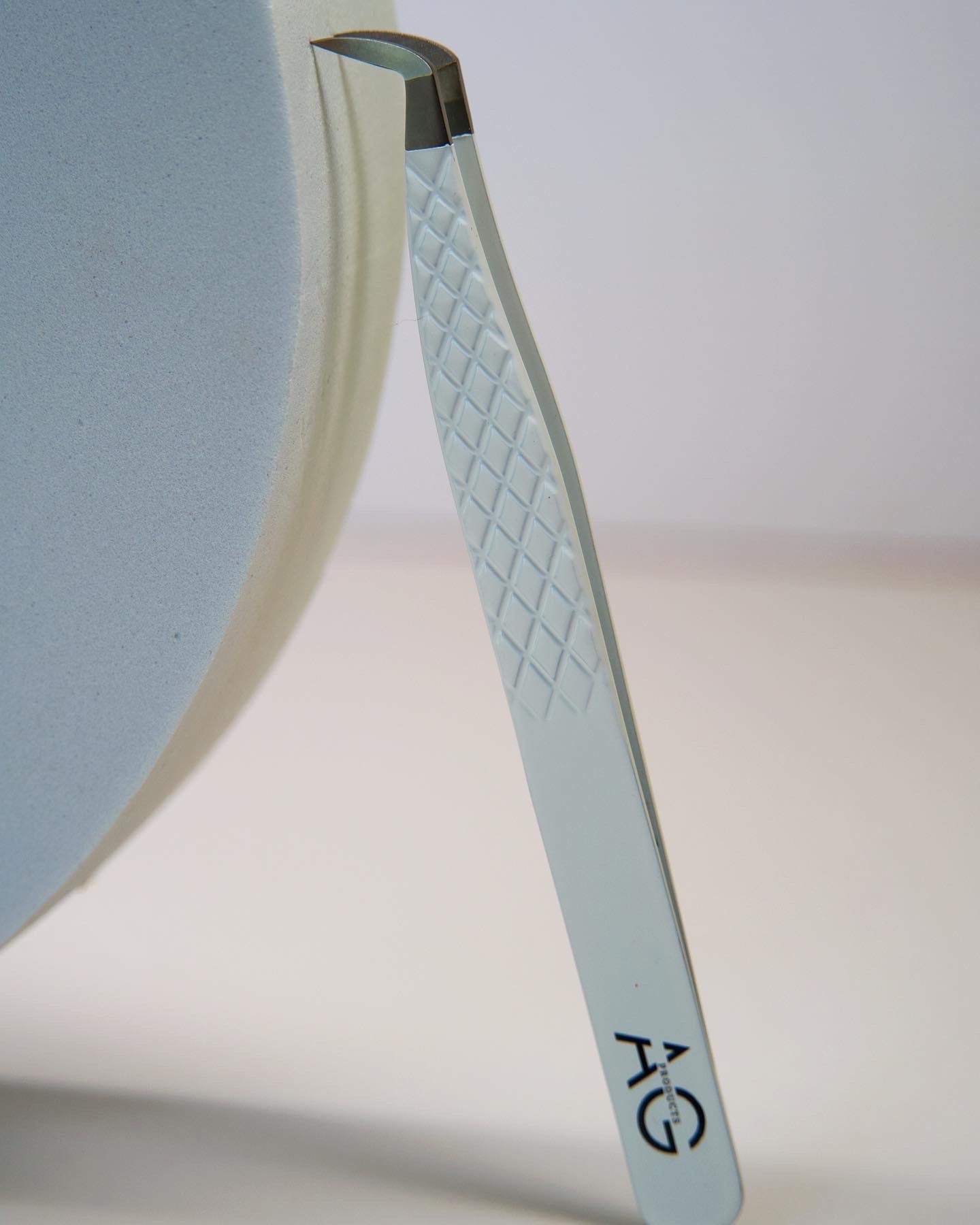 Fiber Tip Curved Tweezers for volume Lash Extensions