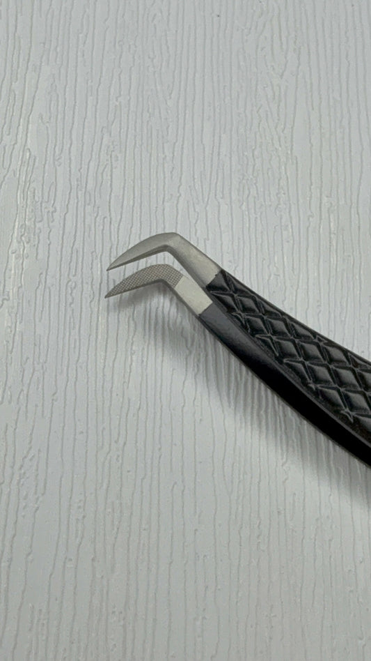 Black volume boot tweezer🖤
