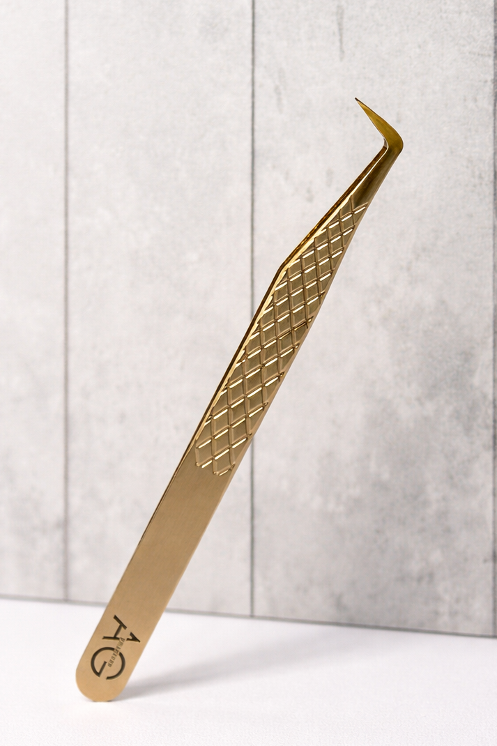Golf Fiber Tip Curved Tweezer